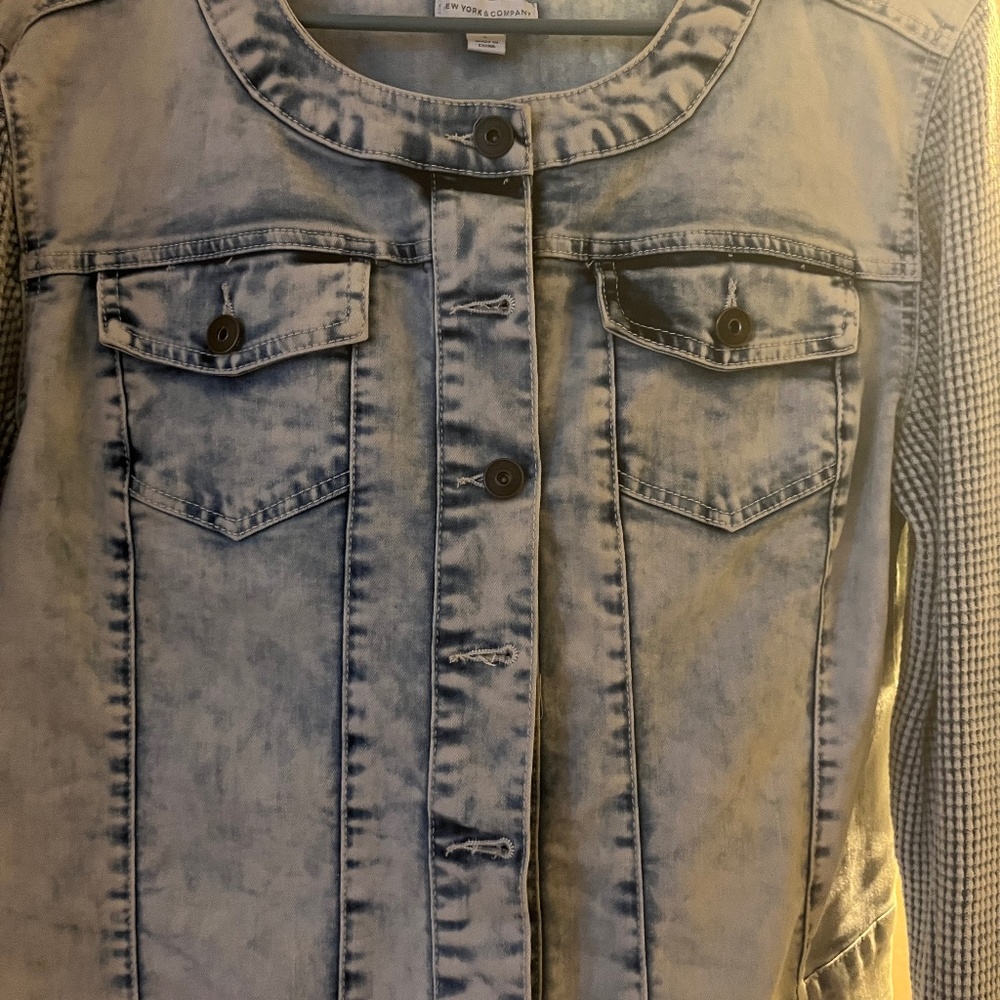 DENIM JACKET